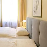 Hotel Garni Golf 3*