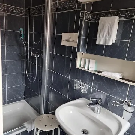 Otel Garni Golf 3*