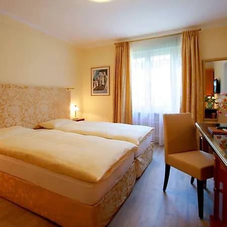 Garni Golf Hotel