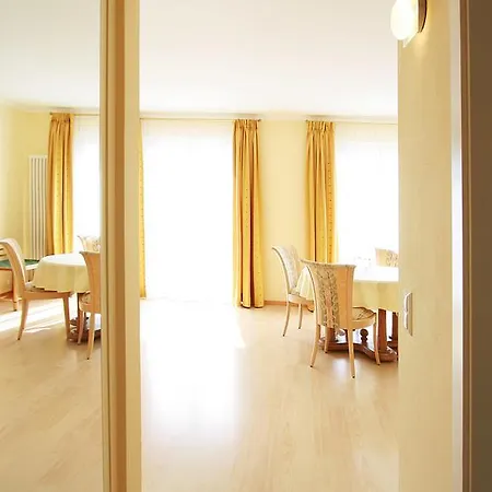 Hotel Garni Golf 3*