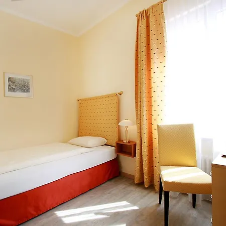 Garni Golf Otel 3*