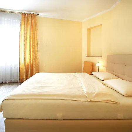 Garni Golf Hotel 3*