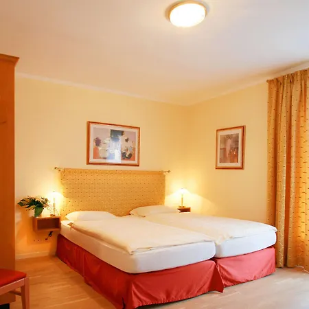 Garni Golf Hotel