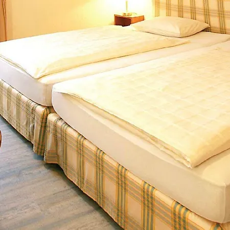 Hotel Garni Golf 3*